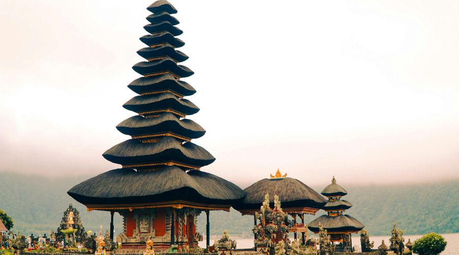 10 Pura Terbesar Di Bali Yang Terkenal Dengan Pesona Keindahannya