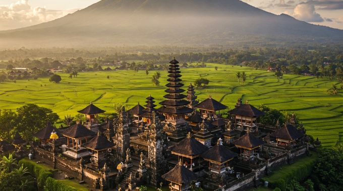 10 Pura Terbesar Di Bali Yang Terkenal Dengan Pesona Keindahannya